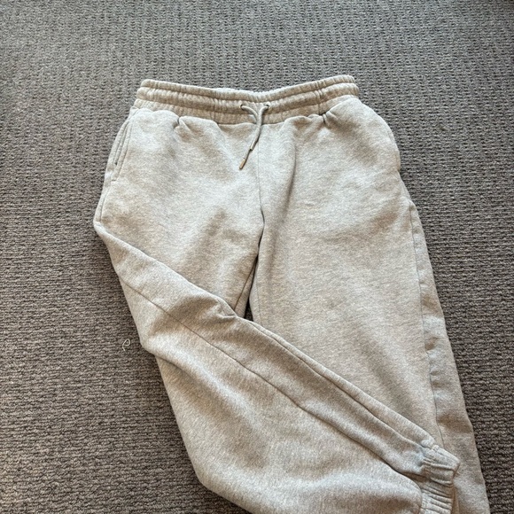 Quince Women's Organic Heavyweight Fleece Boyfriend Sweatpants Medium Grey Gray - Picture 8 of 13